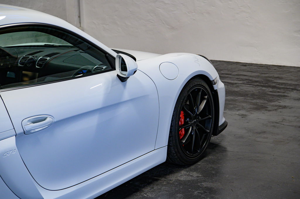 Porsche 981 Cayman GT4