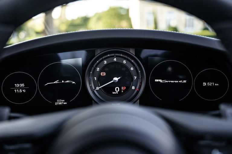 Porsche 992 Carrera 4S