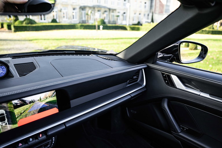 Porsche 992 Carrera 4S