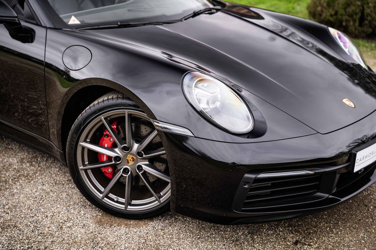 Porsche 992 Carrera 4S