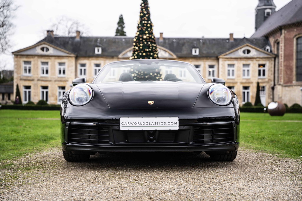 Porsche 992 Carrera 4S