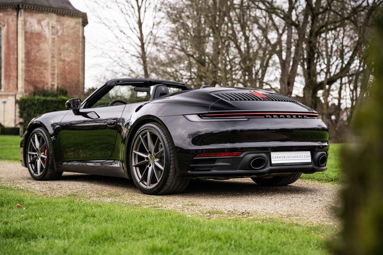 Porsche 992 Carrera 4S