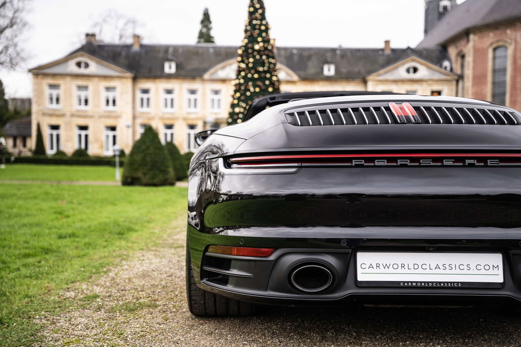 Porsche 992 Carrera 4S