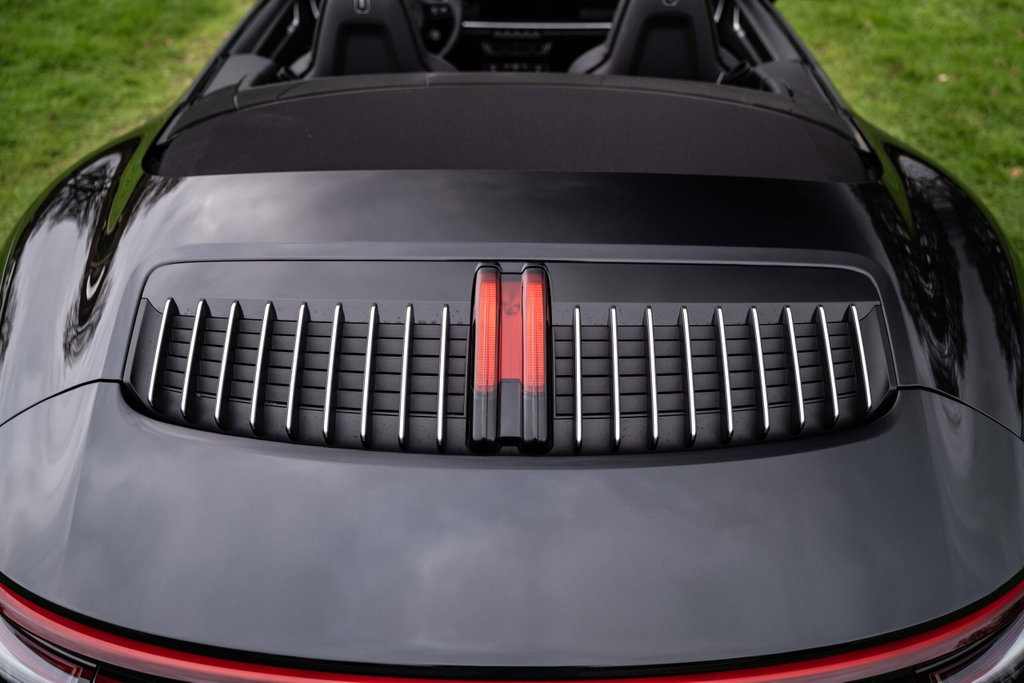 Porsche 992 Carrera 4S