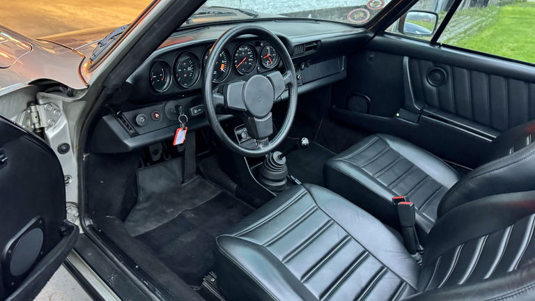 Porsche 911 Carrera 3.2