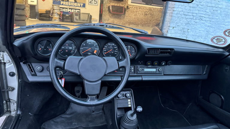 Porsche 911 Carrera 3.2