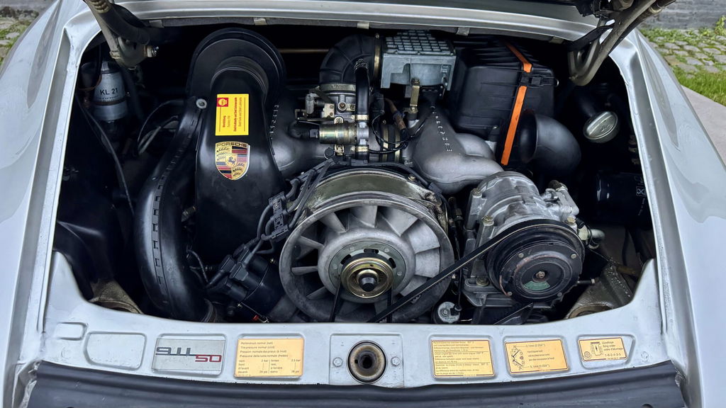 Porsche 911 Carrera 3.2