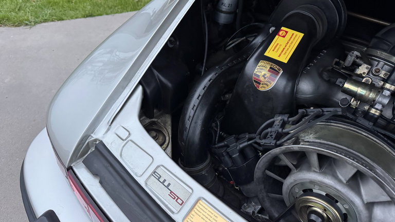 Porsche 911 Carrera 3.2