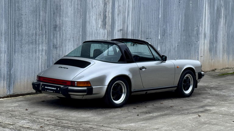 Porsche 911 Carrera 3.2