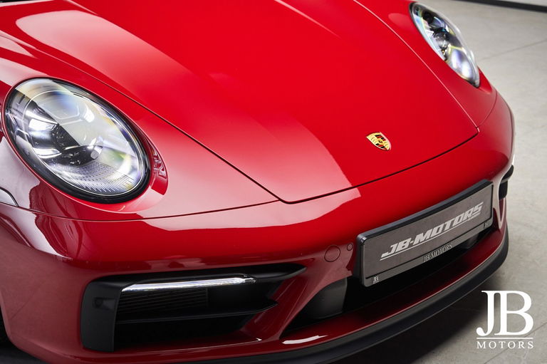 Porsche 992 Carrera GTS