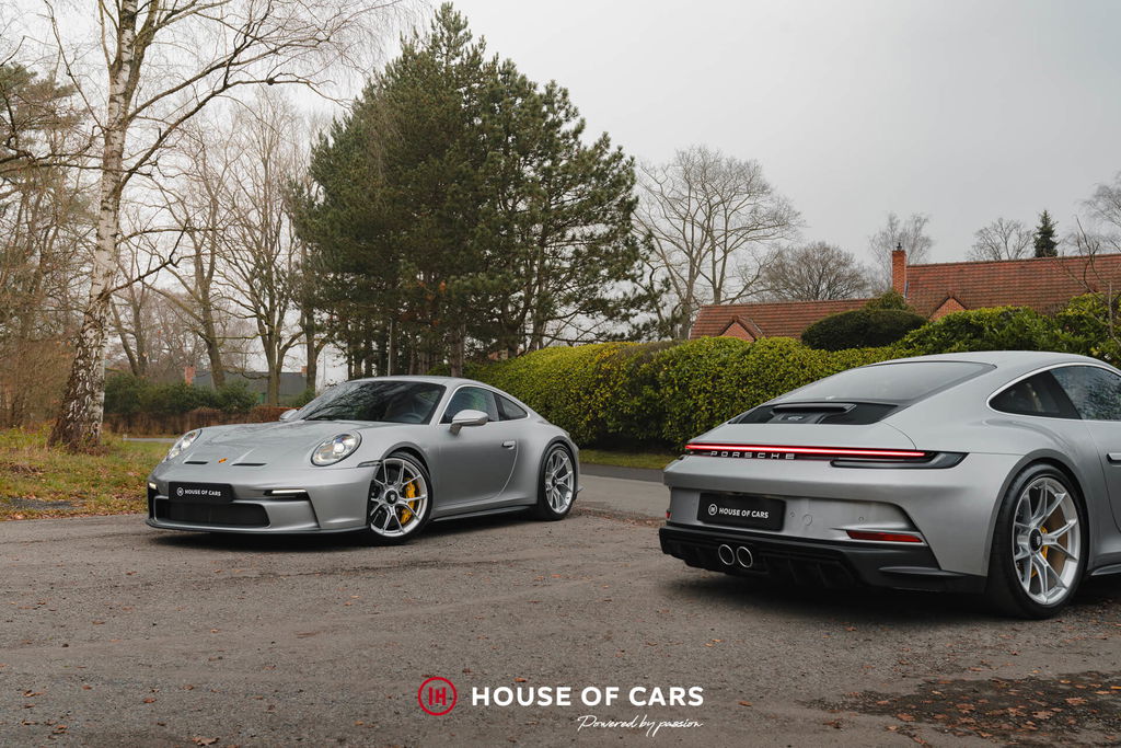 Porsche 992 GT3 Touring
