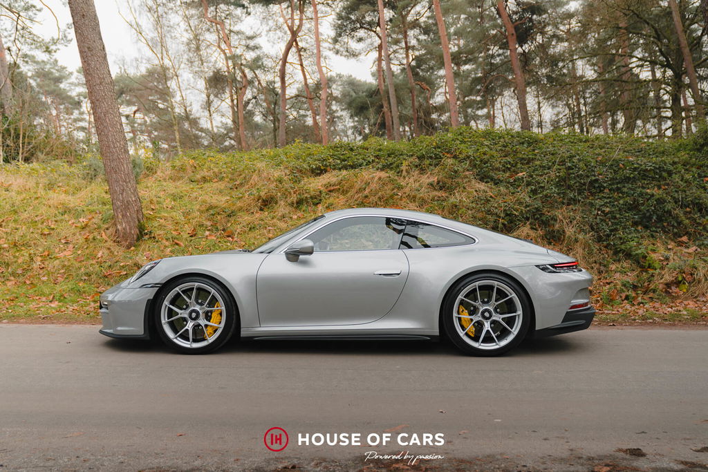 Porsche 992 GT3 Touring