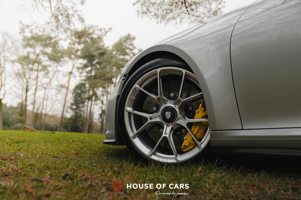 Porsche 992 GT3 Touring