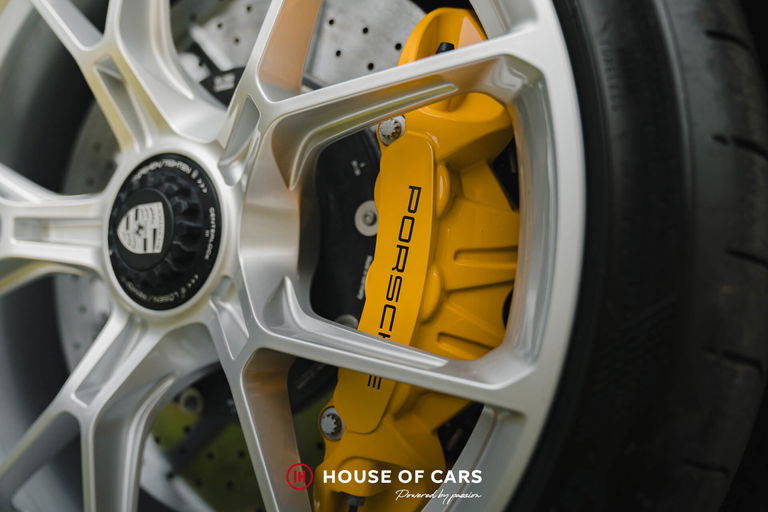 Porsche 992 GT3 Touring