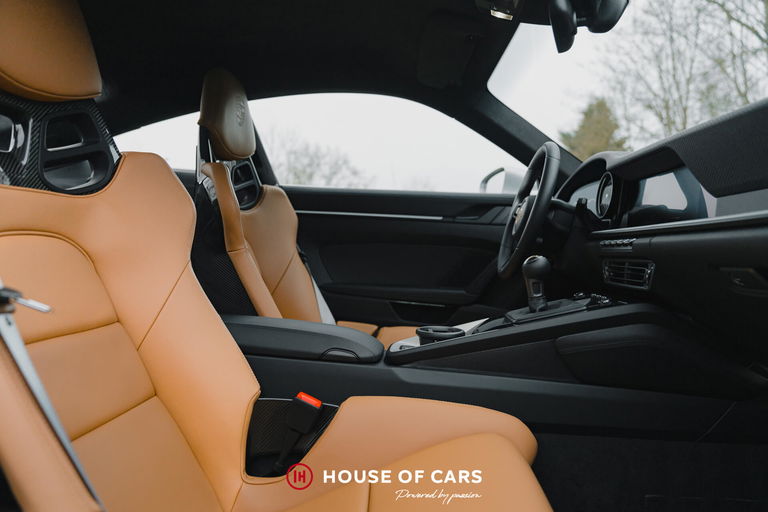 Porsche 992 GT3 Touring