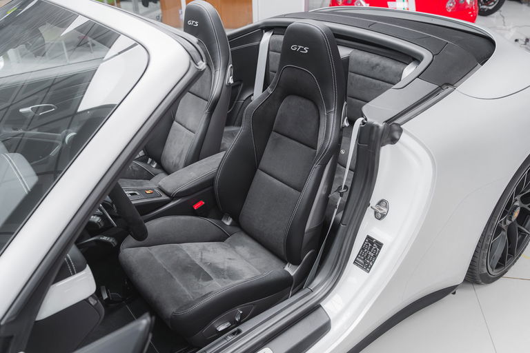 Porsche 991.2 Carrera 4 GTS