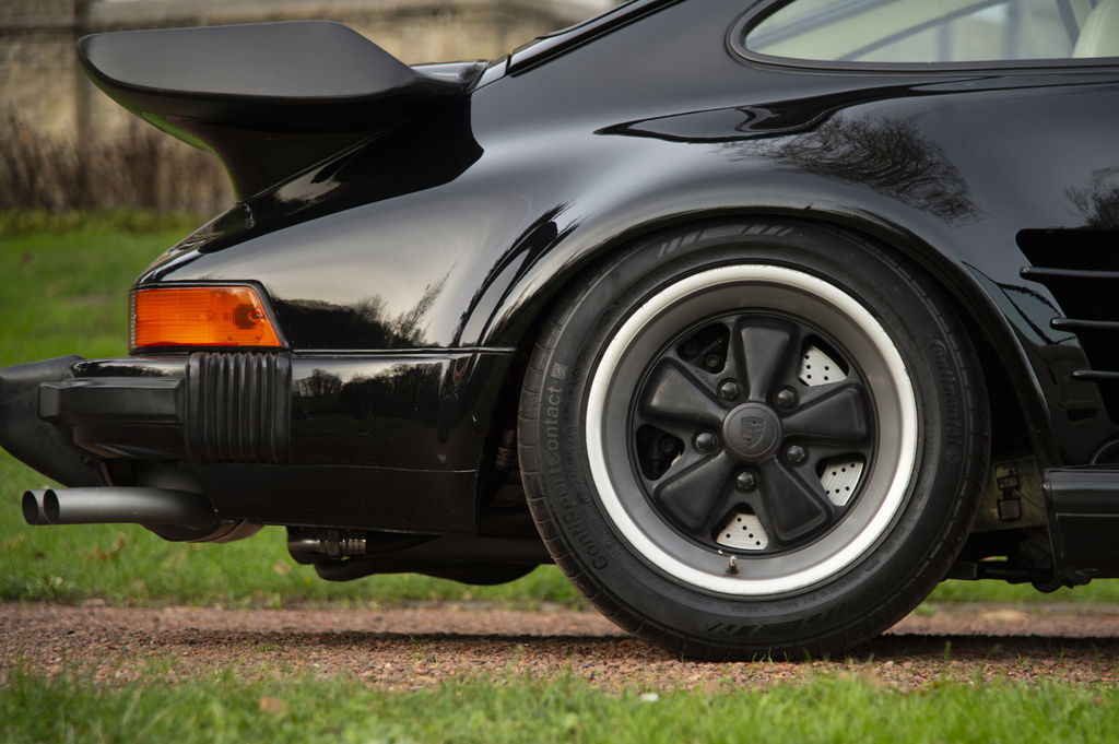 Porsche 911 Turbo Flachbau