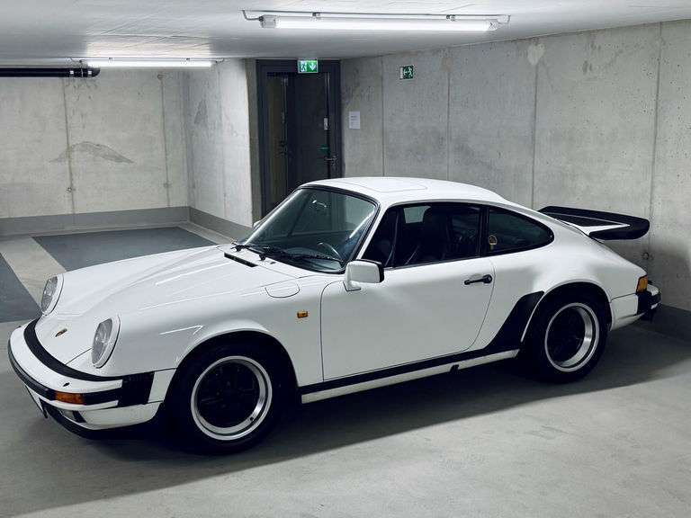 Porsche 911 Carrera 3.2