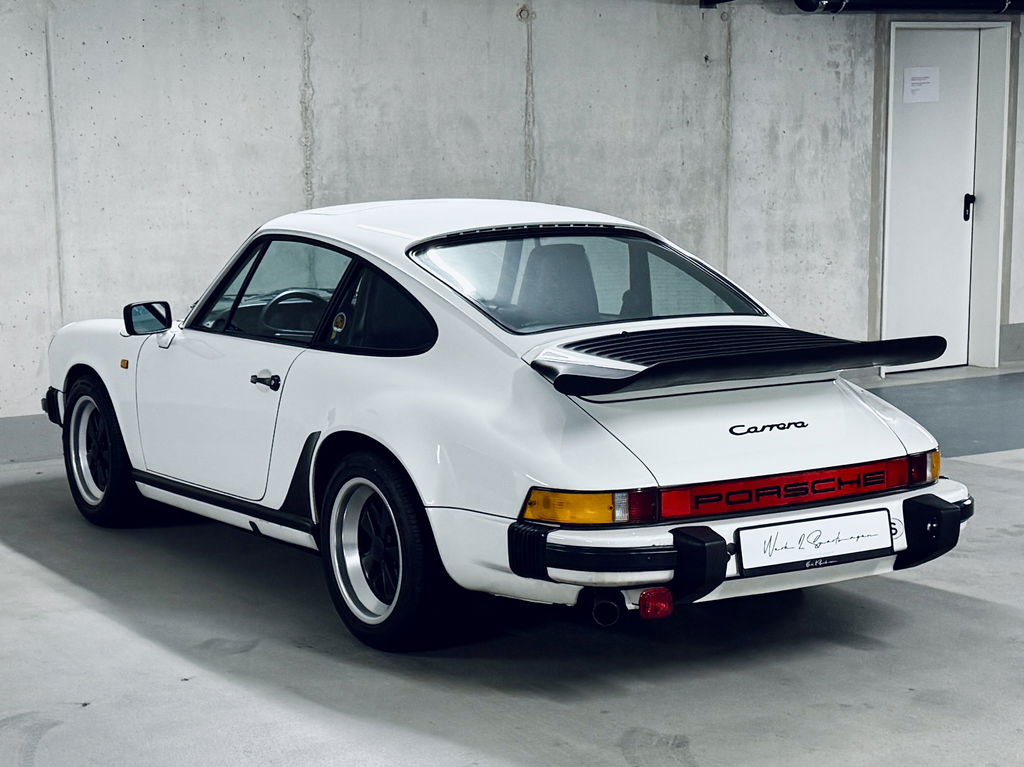 Porsche 911 Carrera 3.2