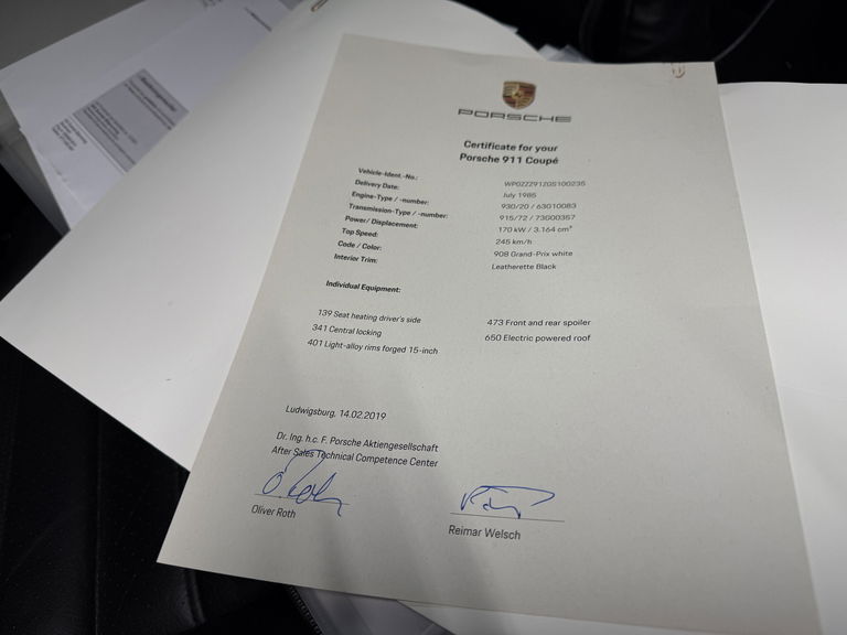 Porsche 911 Carrera 3.2