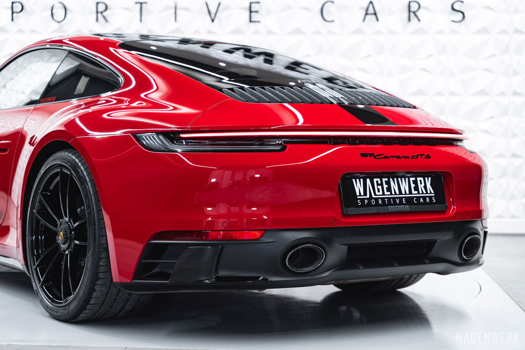 Porsche 992 Carrera GTS