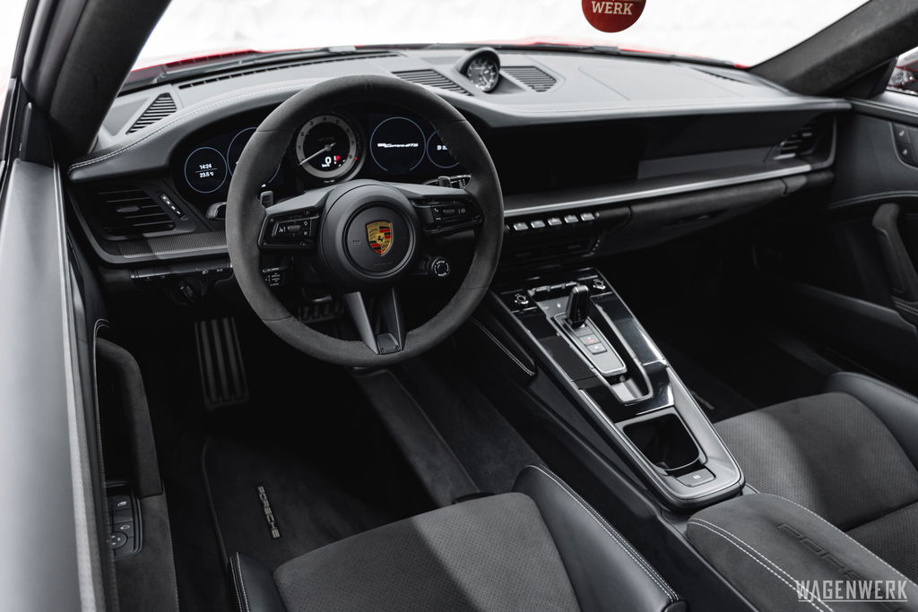 Porsche 992 Carrera GTS