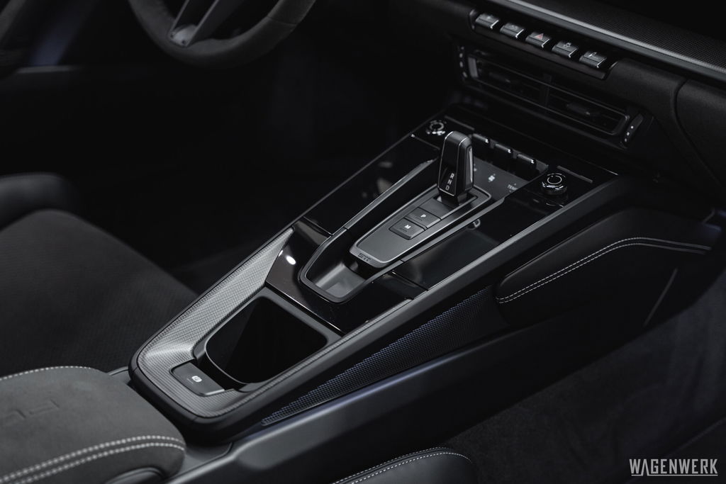 Porsche 992 Carrera GTS