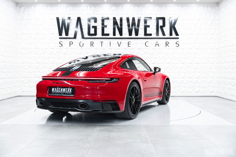 Porsche 992 Carrera GTS