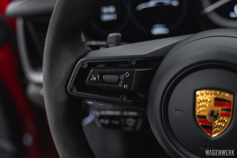 Porsche 992 Carrera GTS