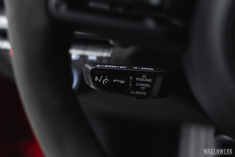 Porsche 992 Carrera GTS