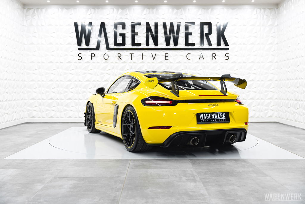 Porsche 718 Cayman GT4 RS