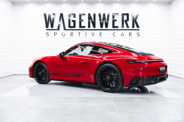 Porsche 992 Carrera GTS