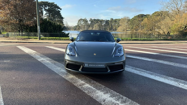 Porsche 718 Boxster