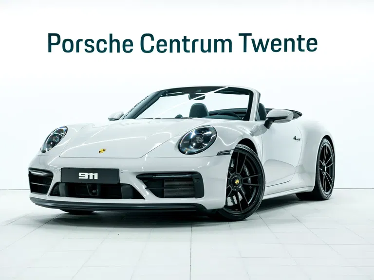 Porsche 992 Carrera 4 GTS