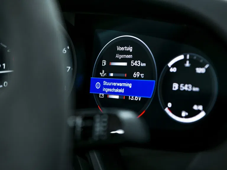 Porsche 992 Carrera 4 GTS