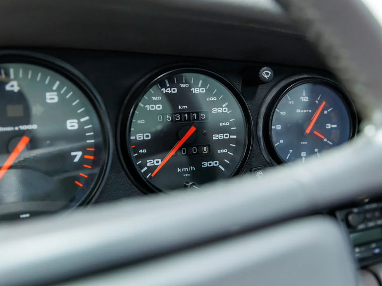 Porsche 964 Carrera 4