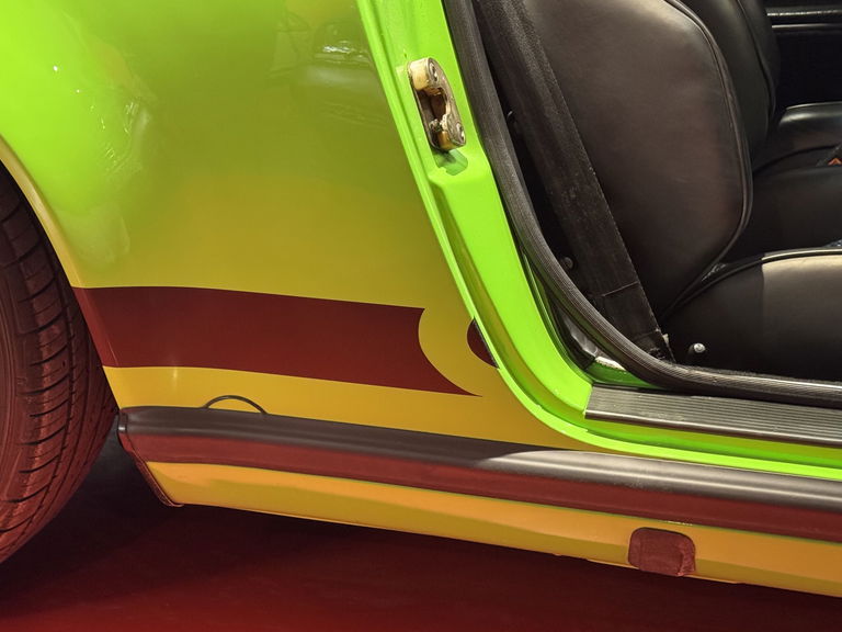 Porsche 911 Carrera 2.7