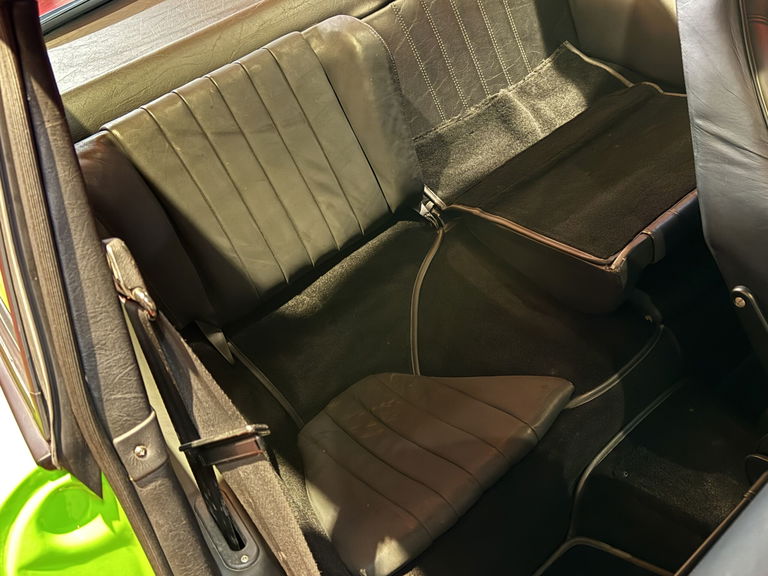 Porsche 911 Carrera 2.7