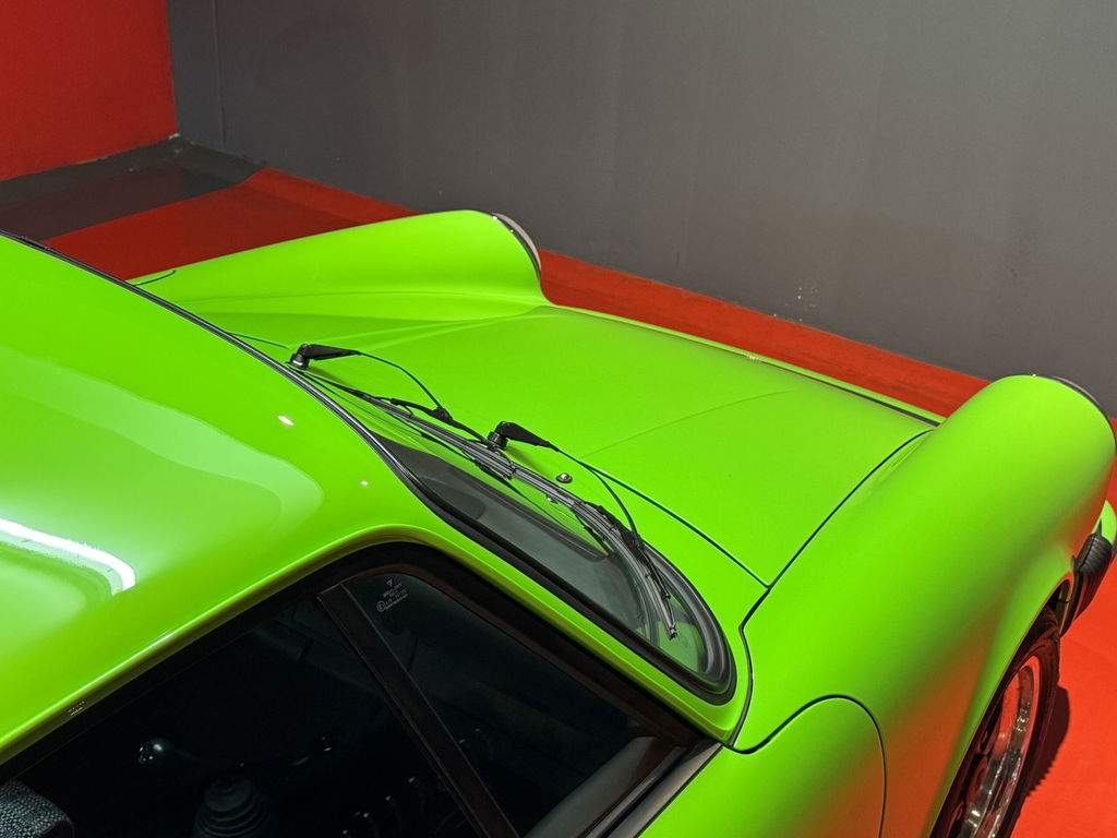 Porsche 911 Carrera 2.7