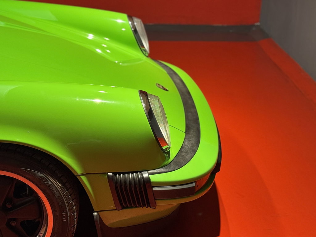 Porsche 911 Carrera 2.7