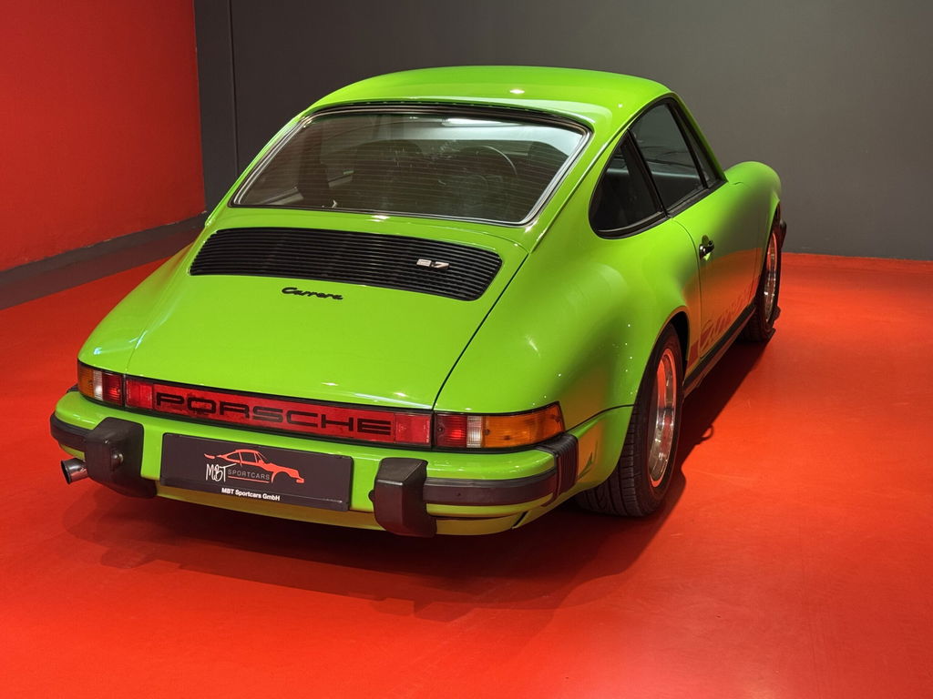 Porsche 911 Carrera 2.7