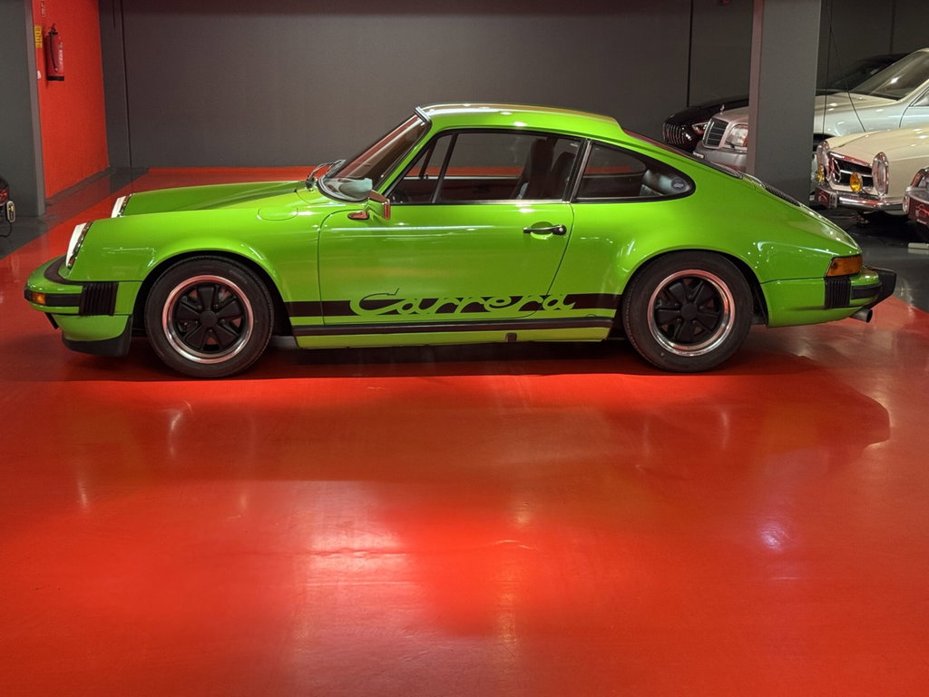 Porsche 911 Carrera 2.7