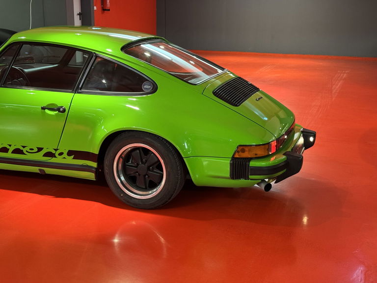Porsche 911 Carrera 2.7