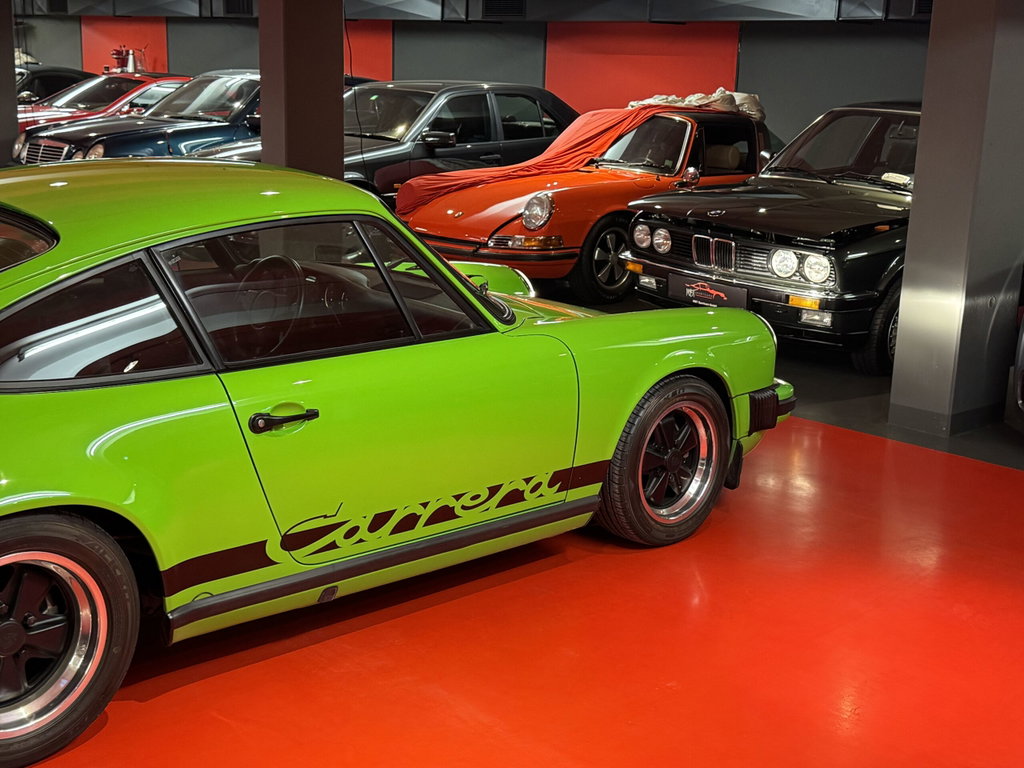 Porsche 911 Carrera 2.7
