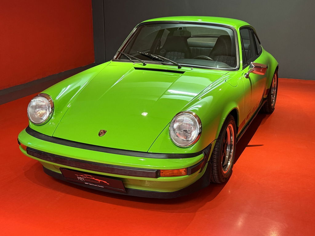 Porsche 911 Carrera 2.7