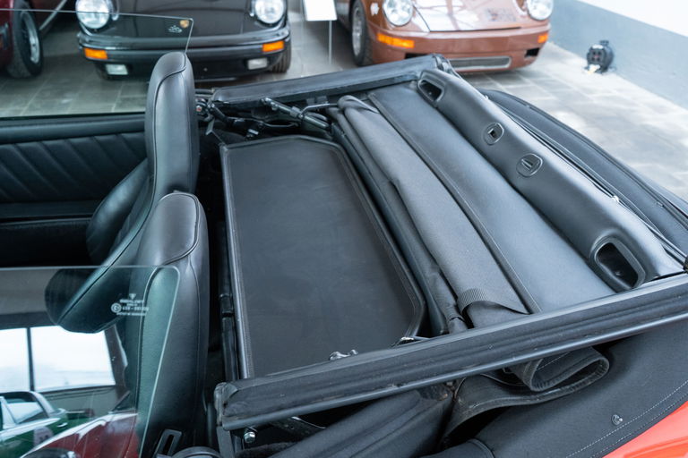 Porsche 911 Carrera 3.2 (US)