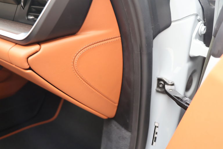 Porsche 992 Sport Classic