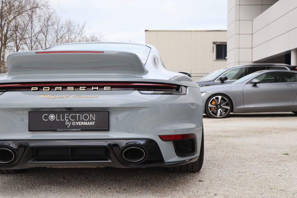 Porsche 992 Sport Classic