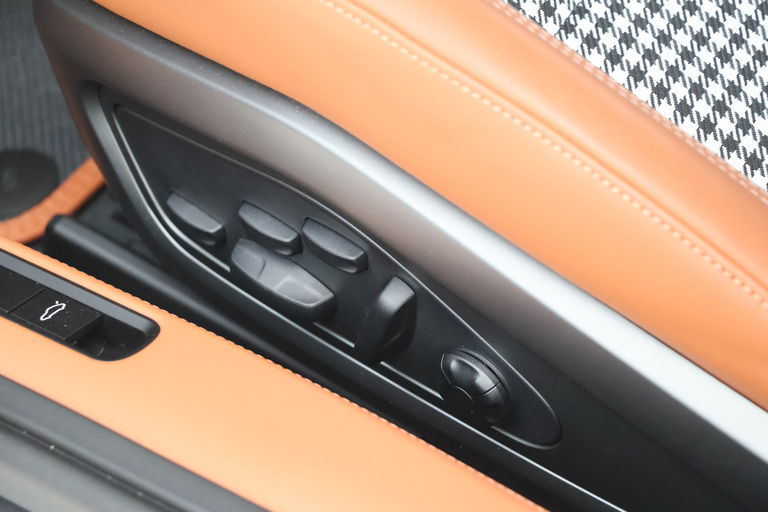 Porsche 992 Sport Classic