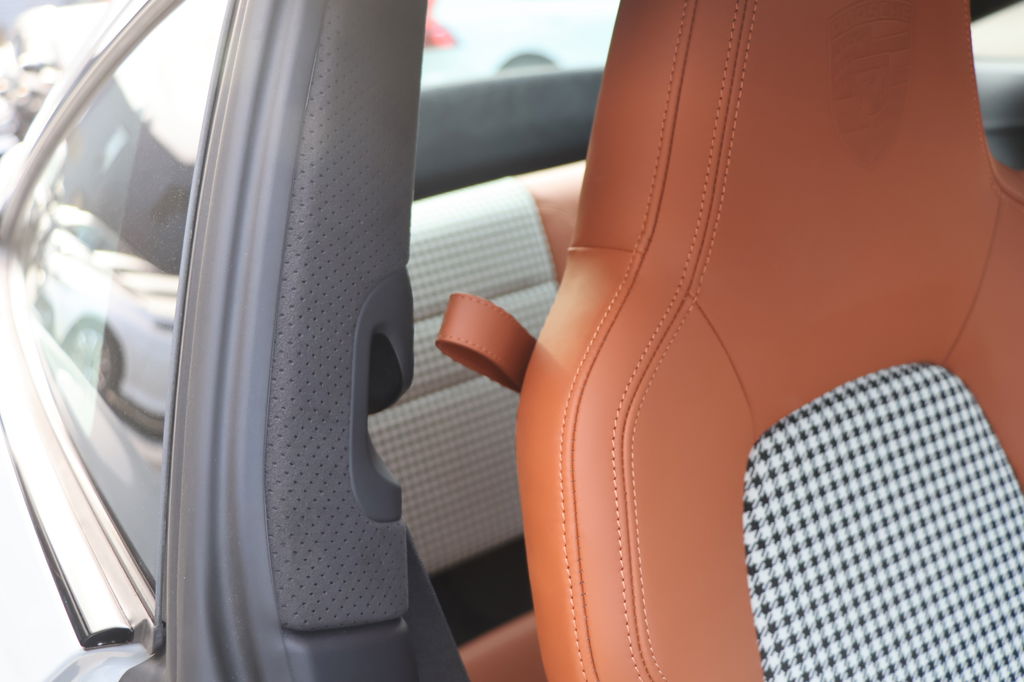 Porsche 992 Sport Classic